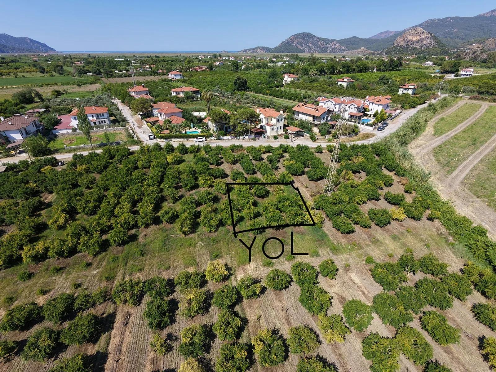 Dalyan Arıkbaşı Lage In barer Sicht Ist ein 500 m2 Villenbaugrundstück mit Bebauungsplan