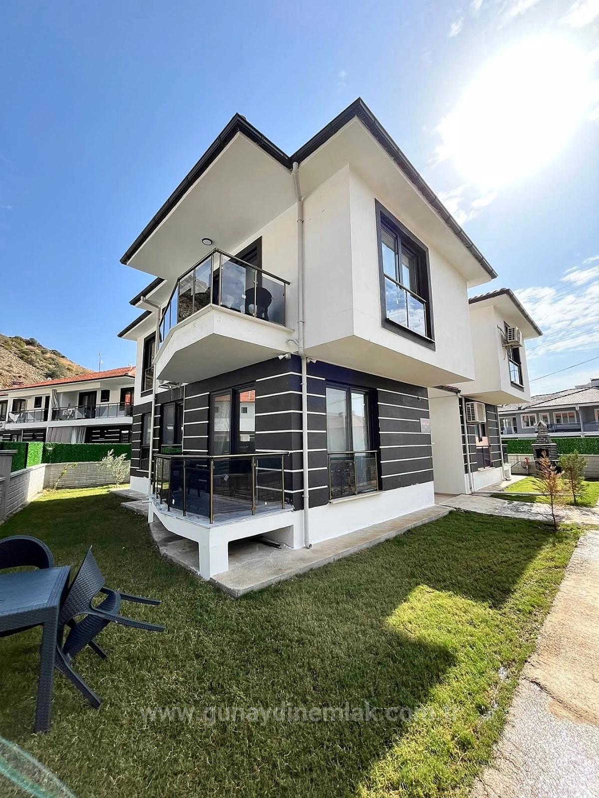 2+1 Brandneue Wohnung Zum Verkauf Mit Pool In Ortaca Bahçelievler