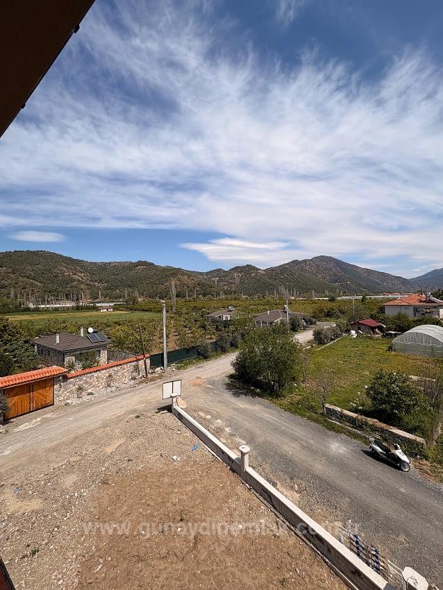 2+1 Wohnung Mit Pool Zum Verkauf Im Stadtteil Ortaca Çaylı.