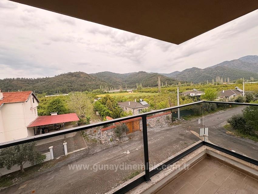2+1 Wohnung Mit Pool Zum Verkauf Im Stadtteil Ortaca Çaylı.