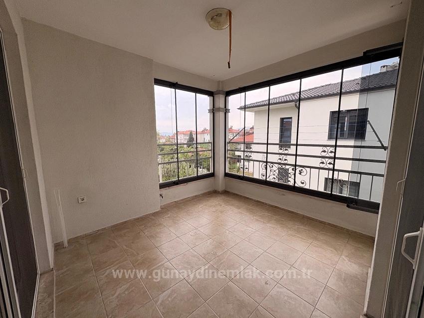 3+1-Zimmer-Wohnung Mit Geschlossener Küche Im Stadtteil Ortaca Beşköprü Zu Verkaufen.