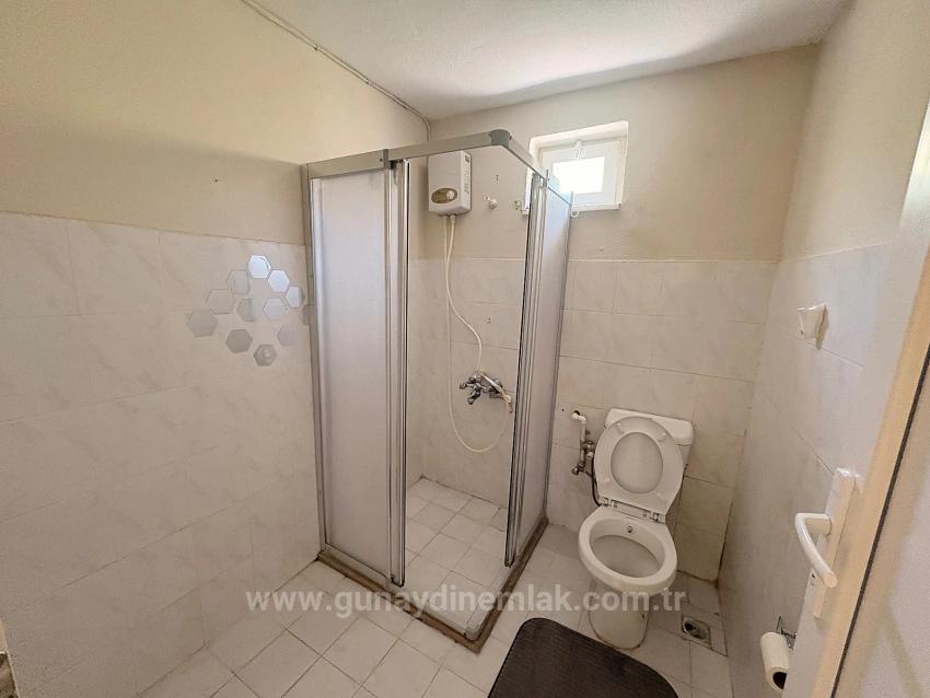 Freistehende 2+1-Zimmer-Wohnung Mit Geschlossener Küche In Ortaca Ekşiliyurt Zu Vermieten.