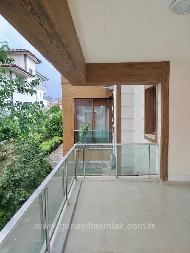 2+1 Wohnung Zum Verkauf Im Stadtteil Ortaca Cumhuriyet, Sütçüler Straße.