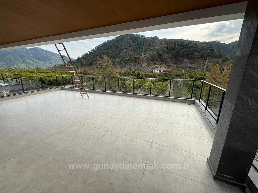 Luxuriöse Triplex-Villa Mit Privatem Pool, 6+1 Zimmern, Zu Verkaufen Im Viertel Ortaca Çaylı.