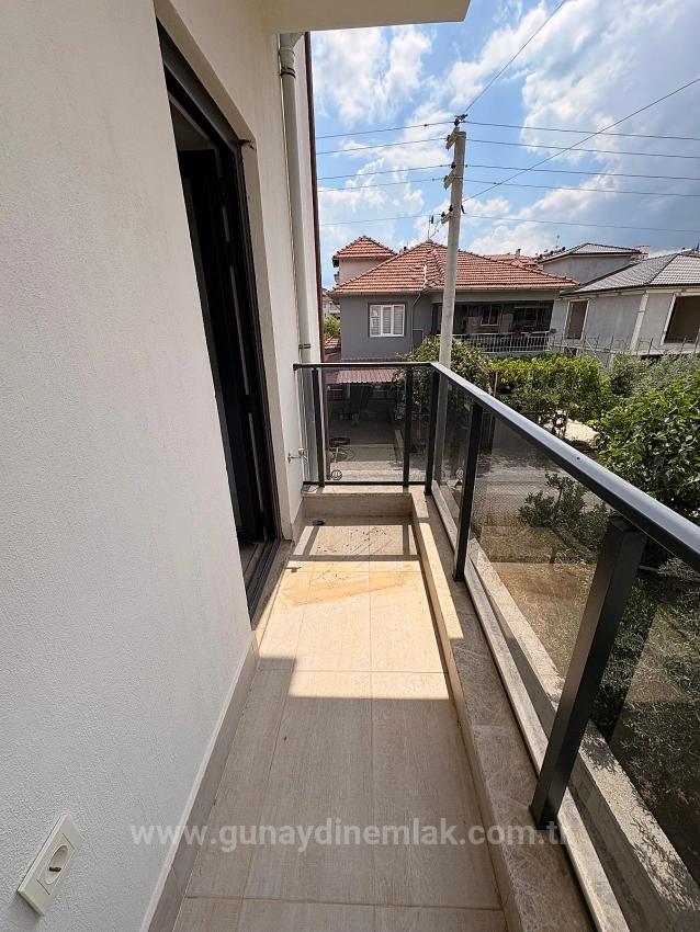 2+1-Zimmer-Wohnung Im Mittleren Stockwerk Zur Miete Im Stadtteil Ortaca Karaburun.