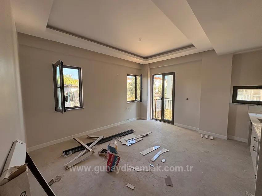 Ortaca In Karaburun Zu Verkaufen 1+1 Wohnung - Anlage Mit Swimmingpool