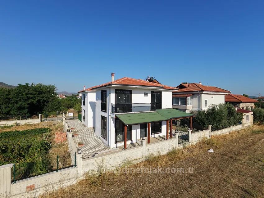 4+1-Zimmer Villa Zu Verkaufen in Arıkbaşı Bz. Ortaca - 180 m²