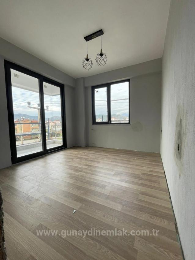 1+1-Apartment Zum Verkauf In Ortaca Karaburun, In Einer Anlage Mit Pool