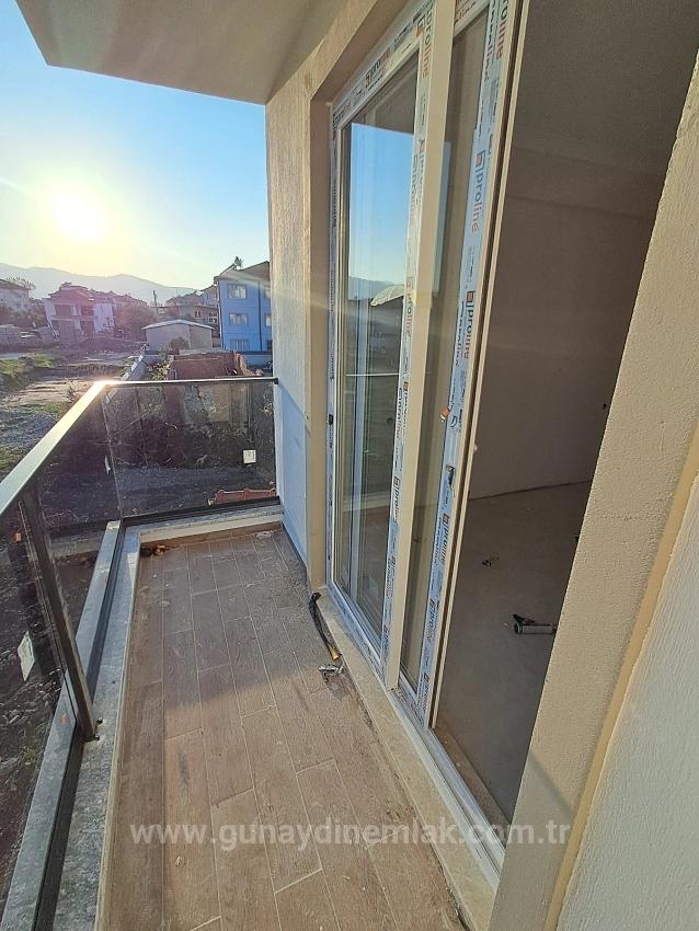 2+1 Wohnung Zum Verkauf In Ortaca Çaylı Mit Swimmingpool