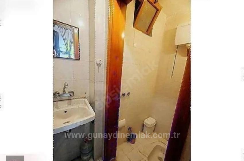 2+1-Zimmer-Wohnung Mit Geschlossener Küche In Der Straße Zu Verkaufen Von Günaydın Real Estate