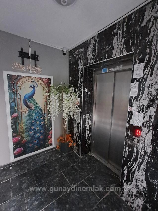 Möblierte 1+1-Zimmer-Wohnung In Der Straße Zu Verkaufen Von Günaydın Real Estate