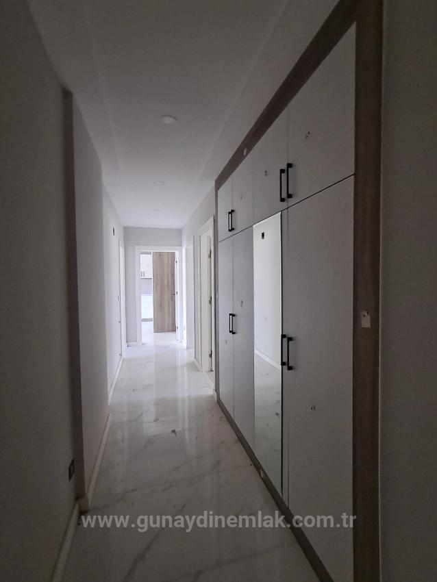 2+1-Zimmer-Wohnung Mit Geschlossener Küche In Begehrter Lage Mit Pool Im Viertel Bahçelievler Von Günaydın Real Estate