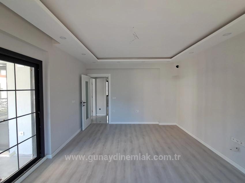 2+1-Zimmer-Wohnung Mit Geschlossener Küche In Begehrter Lage Mit Pool Im Viertel Bahçelievler Von Günaydın Real Estate