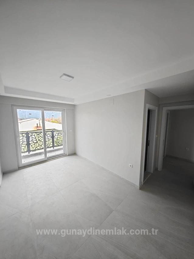 2+1-Apartment Mit Hauptbadezimmer Im Zentrum Zu Verkaufen Von Günaydın Real Estate