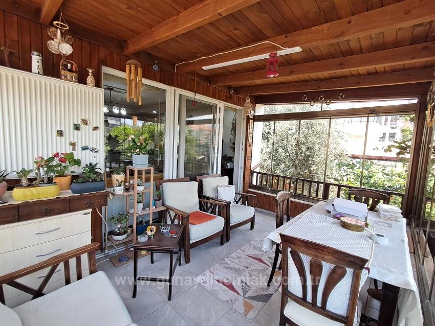 2+1-Apartment Mit Separatem Eingang In Bahçelievler Zu Verkaufen Von Günaydın Real Estate.