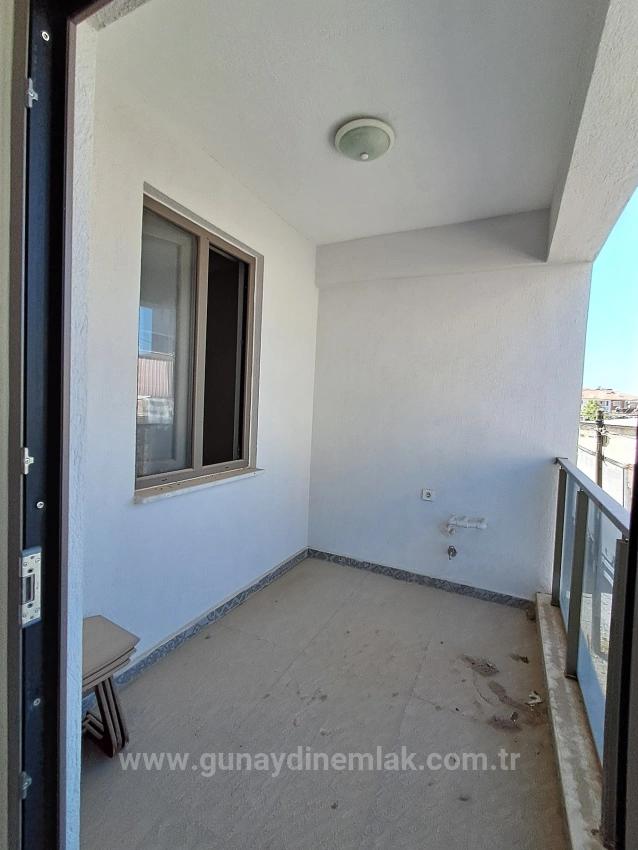 Günaydın Real Estate Bietet Eine Geräumige 1+1-Wohnung Im Stadtzentrum Zum Verkauf An.