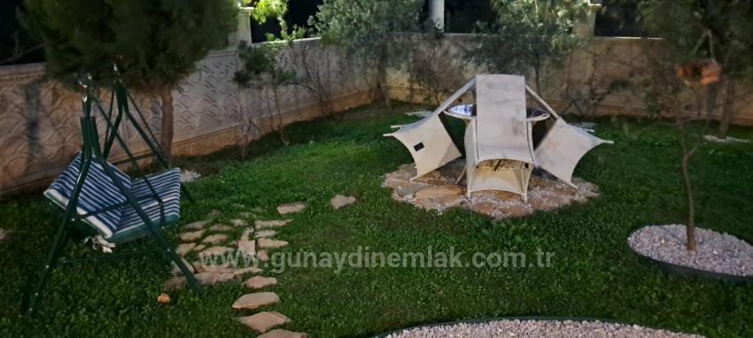 Günaydın Real Estate Bietet Eine Individuell Gestaltete, Voll Möblierte Villa Mit 3+1 Schlafzimmern Zum Verkauf In Kızılyaka, Ula An.