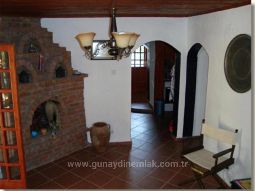 Günaydın Real Estate Bietet Eine 2+1 Villa Mit Pool Auf Einem 1.357 M² Großen Grundstück In Dalyan Zum Verkauf An.