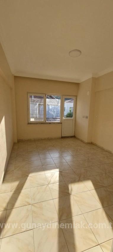 Zum Verkauf Von Günaydın Real Estate: 316 M² Großes Grundstück Mit Einem 2-Stöckigen Haus.