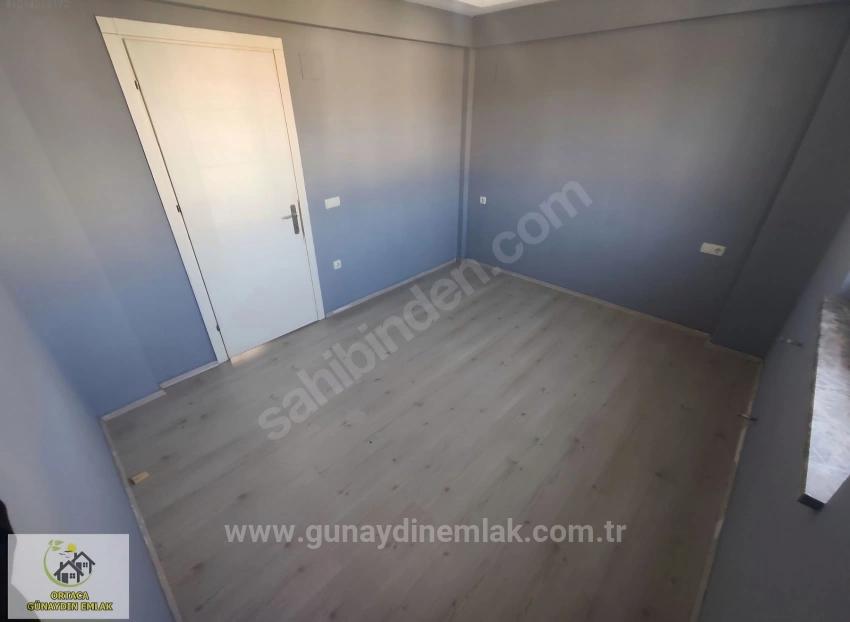Günaydın Real Estate Bietet Eine Geräumige 1+1-Wohnung Zur Miete In Cumhuriyet.
