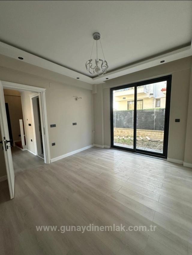 Günaydın Real Estate Bietet Eine Luxuriöse Duplex-Villa (4+1 Zimmer) In Yerbelen Zum Verkauf An.