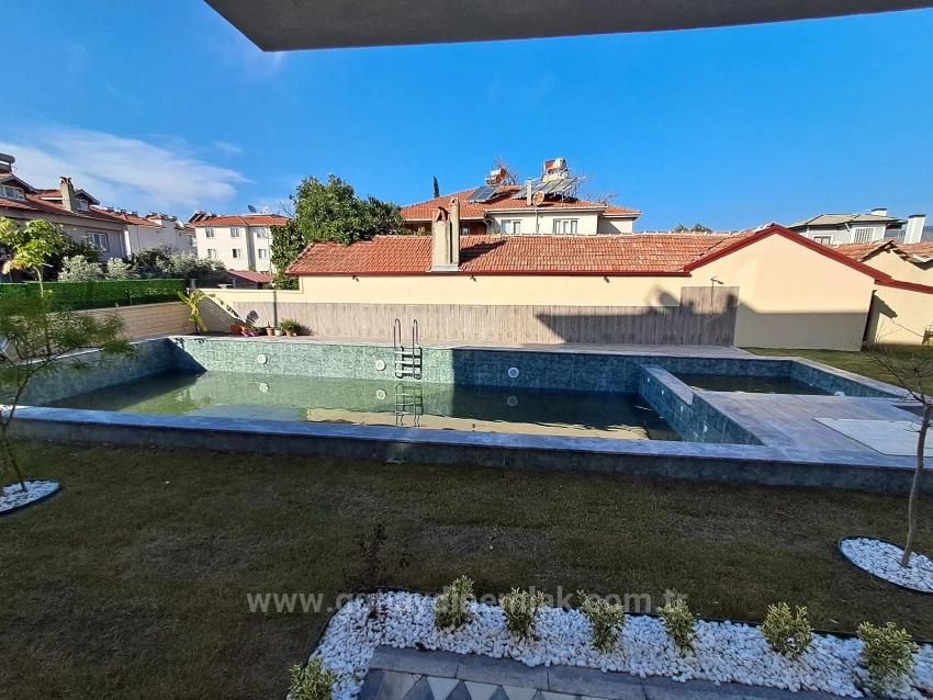 In Cumhuriyet Steht Eine 2+1-Wohnung Mit Separatem Eingang Und Pool Zum Verkauf, Angeboten Von Günaydın Real Estate.