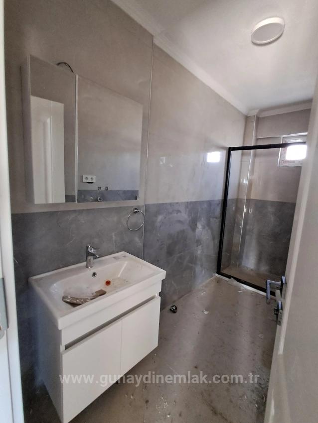 Günaydın Real Estate Bietet Eine 2+1-Wohnung Mit Pool Im Viertel Atatürk Zum Verkauf An.