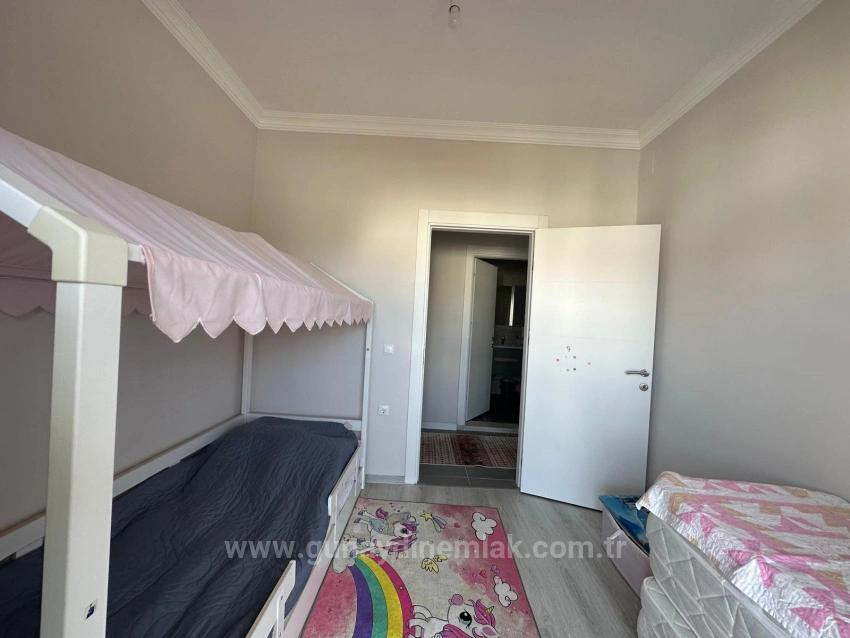 Günaydın Real Estate Bietet Eine Möblierte 2+1-Wohnung Mit Pool In Bahçelievler Zum Verkauf An.