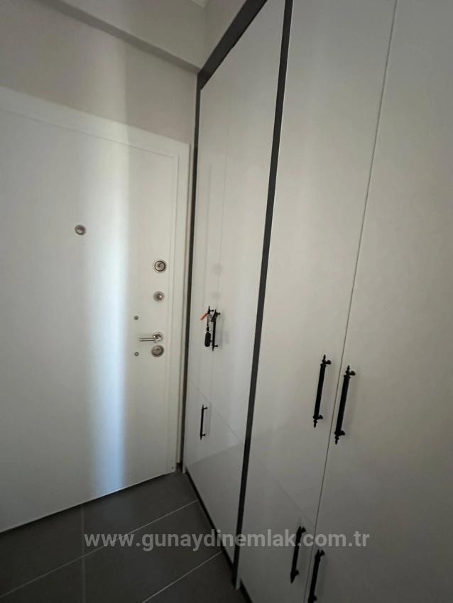 Günaydın Real Estate Bietet Eine Möblierte 2+1-Wohnung Mit Pool In Bahçelievler Zum Verkauf An.