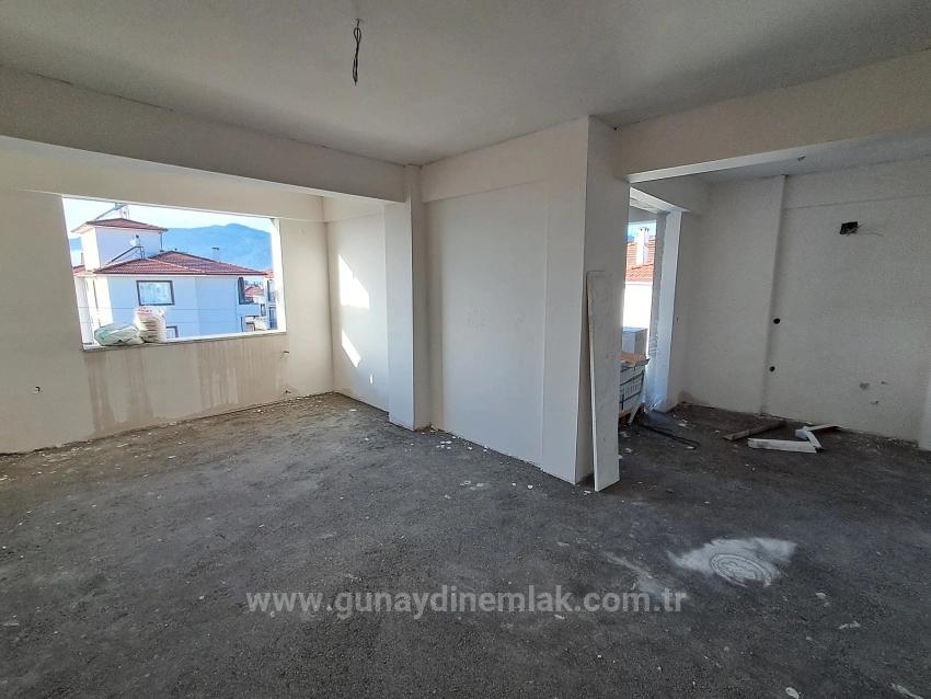 Geräumige 2+1-Wohnung Zum Verkauf Im Stadtteil Ortaca Karaburun