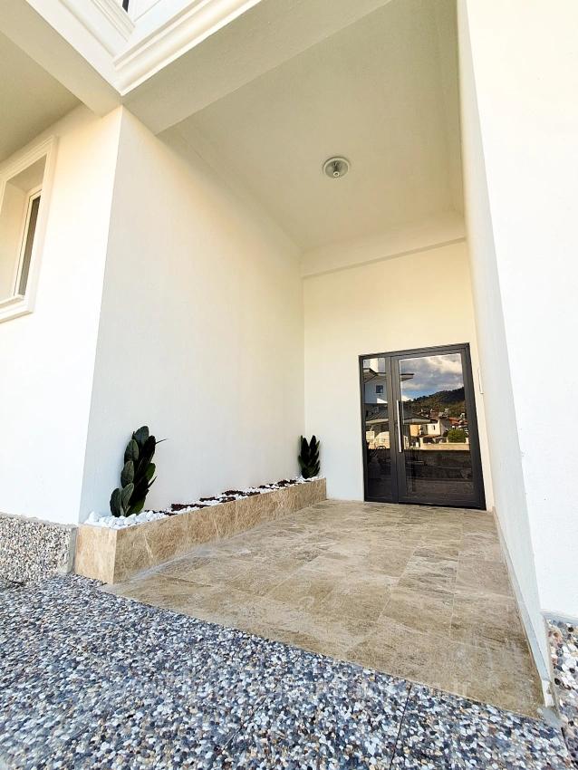 2+1 Brandneue Wohnung Mit Pool Zu Vermieten Im Stadtteil Bahçelievler, Ortaca, Muğla