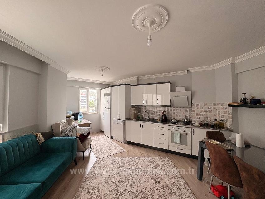 Muğla Ortaca Terzialiler Mah. Geräumige 2+1-Gelegenheitswohnung Zum Verkauf