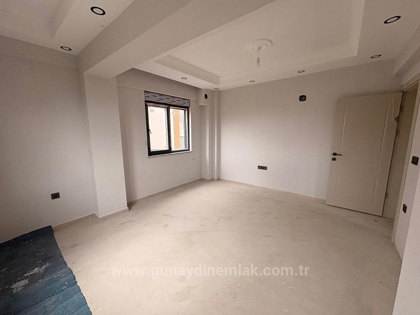 2+1-Zimmer-Wohnung Mit Geschlossener Küche Im Viertel Terzialiler, Ortaca, Muğla Zu Verkaufen.