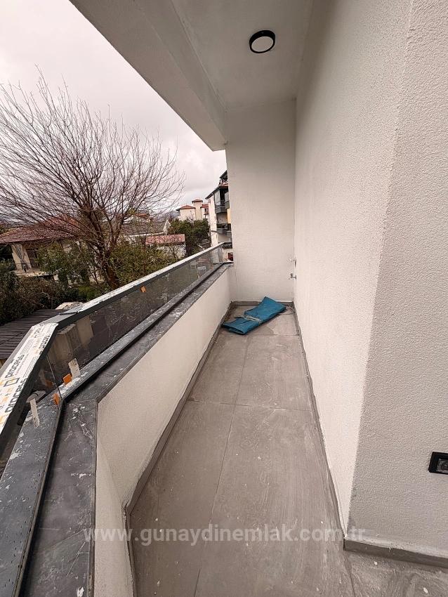 2+1-Zimmer-Wohnung Mit Geschlossener Küche Im Viertel Terzialiler, Ortaca, Muğla Zu Verkaufen.