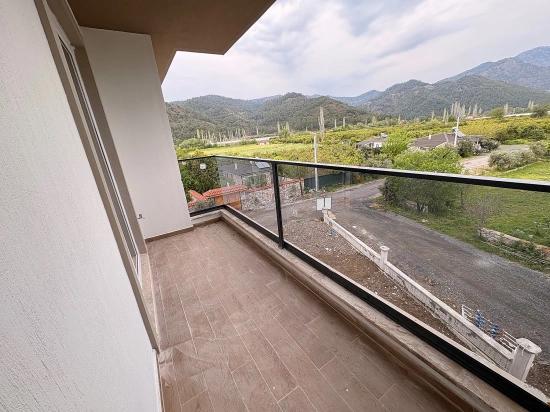 2+1 Wohnung Mit Pool Zum Verkauf Im Stadtteil Ortaca Çaylı.