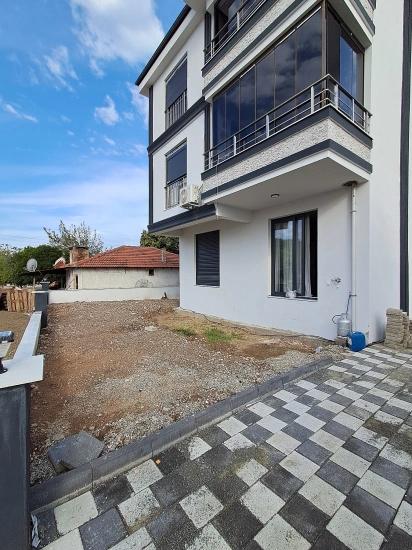 Brandneue 2+1 Wohnung Zum Verkauf In Ortaca Karaburun Mit Geschlossener Küche