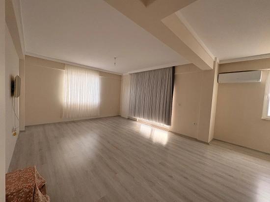 3+1-Zimmer-Wohnung Mit Eigenem Bad In Ortaca Karaburun Zu Vermieten.