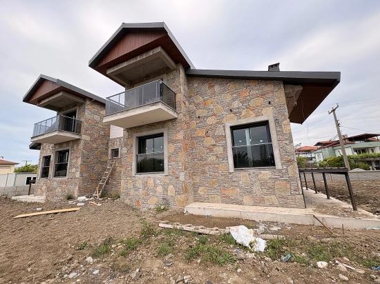 Moderne Luxusvilla Mit 3+1 Bädern Zum Verkauf Im Stadtteil Ortaca Dikmekavak.