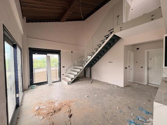 Moderne Luxusvilla Mit 3+1 Bädern Zum Verkauf Im Stadtteil Ortaca Dikmekavak.