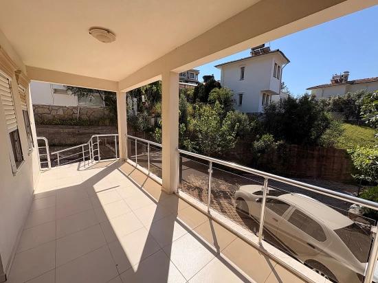 Voll Möblierte 3+1-Zimmer-Maisonette-Wohnung In Freistehender Bauweise Zur Miete Im Stadtteil Ortaca Sarıgerme.