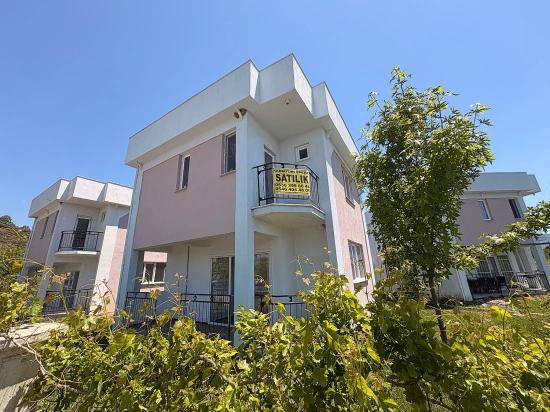 Freistehende Villa (3+1 Zimmer) Mit Gemeinschaftspool In Dalaman Altıntas Zu Verkaufen