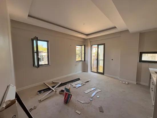 Ortaca In Karaburun Zu Verkaufen 1+1 Wohnung - Anlage Mit Swimmingpool