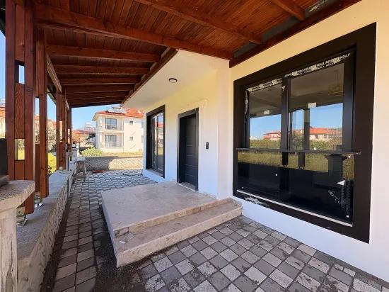 Ortaca Arıkbaşı Da Verkauf 4+1 Doppelhaushälfte Villa - Freistehende Villa | Vorne Freiraum