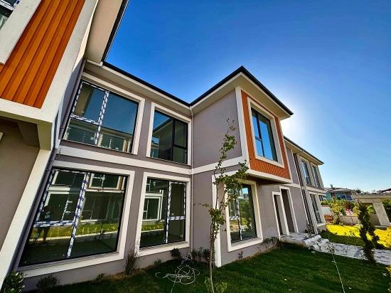 2+1 Luxuswohnung Mit Pool Zum Verkauf In Ortaca Arıkbaşı