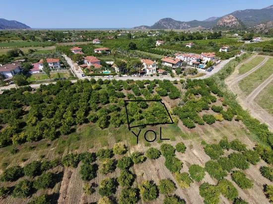 Dalyan Arıkbaşı Lage In barer Sicht Ist ein 500 m2 Villenbaugrundstück mit Bebauungsplan