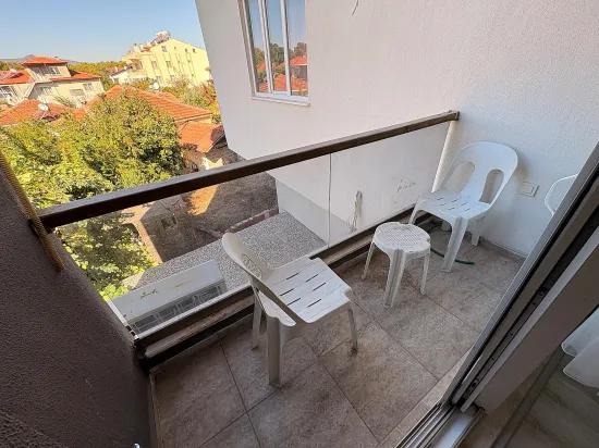 In Dalaman Altıntas möbliert 1+1 Mietwohnung, Service-strecke