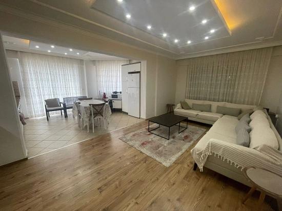 Große 3+1-Zimmer-Wohnung Mit Tiefgaragenstellplatz In Ortaca Cumhuriyet Zu Verkaufen