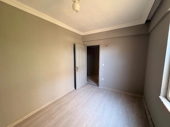 2+1-Zimmer-Wohnung Mit Geschlossener Küche Und Terrasse Im Viertel Terzialiler, Ortaca, Muğla Zu Verkaufen.