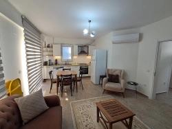 Günaydin Emlaktan Karaburunda Havuzlu Site Eşyali 2+1 Kiralik Daire