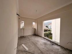 1+1-Zimmer-Wohnung Mit Großem Pool Im Stadtteil Karaburun, Ortaca, Muğla Zu Verkaufen